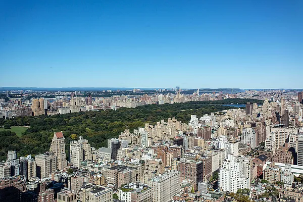 Rented by Compass | media 40