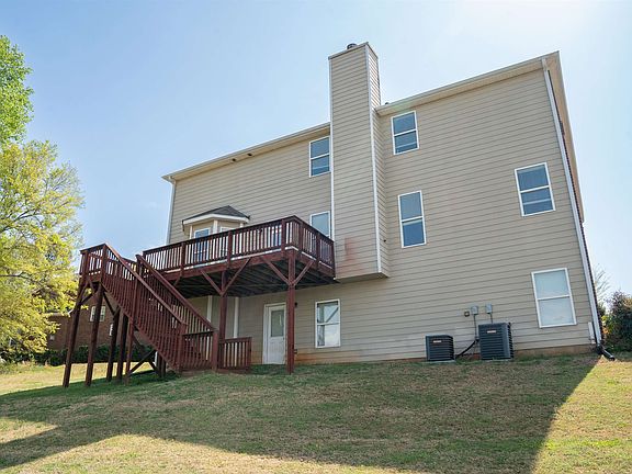 4th image of 131 Walkers Bluff Rd