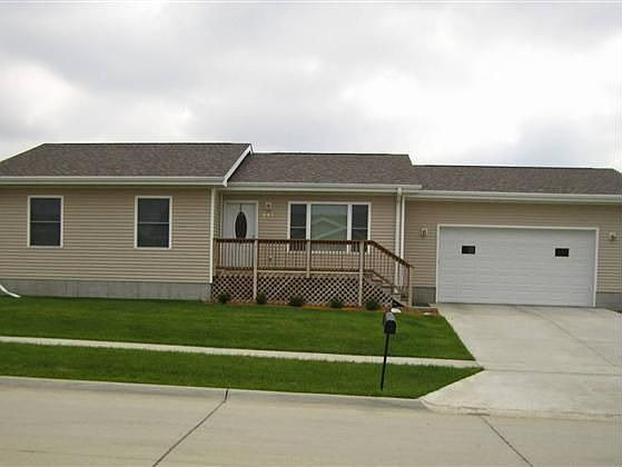 1st image of 809 Brookdale Dr