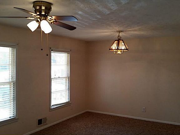 3rd image of 4982 Ailene Dr