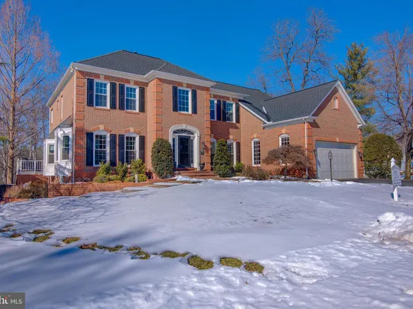 18395 Kingsmill St, Leesburg, VA 20176