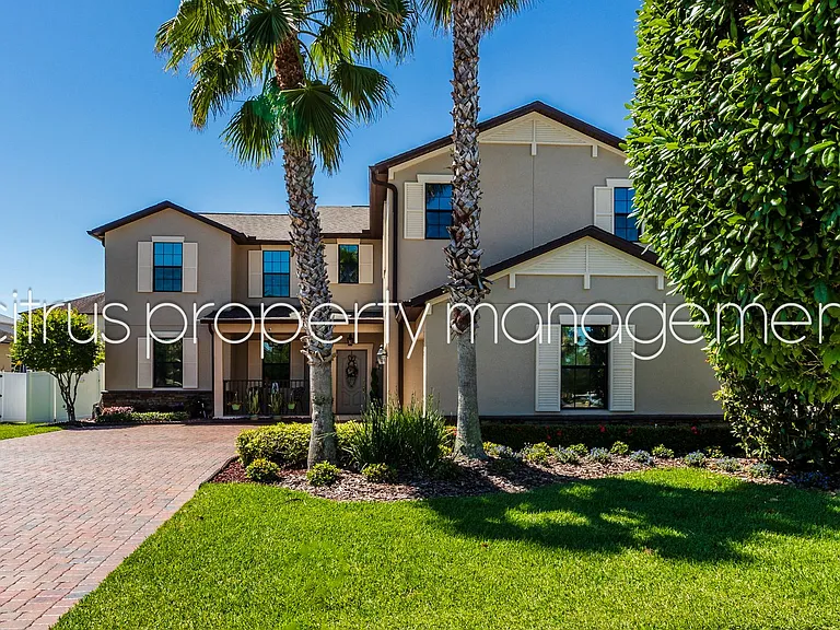2052 Solar Dr — Photo 3