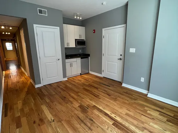 533 N Budd St #O1, Philadelphia, PA 19104