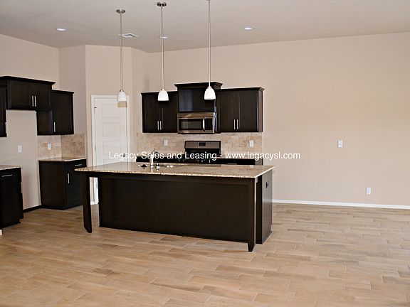 2119 Kitchen_01292016