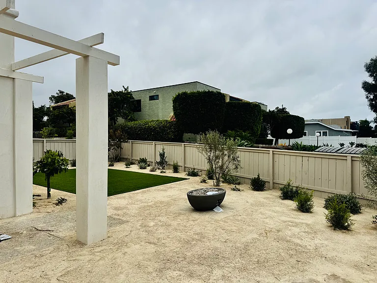 1253 N Vulcan Ave #A — Photo 16