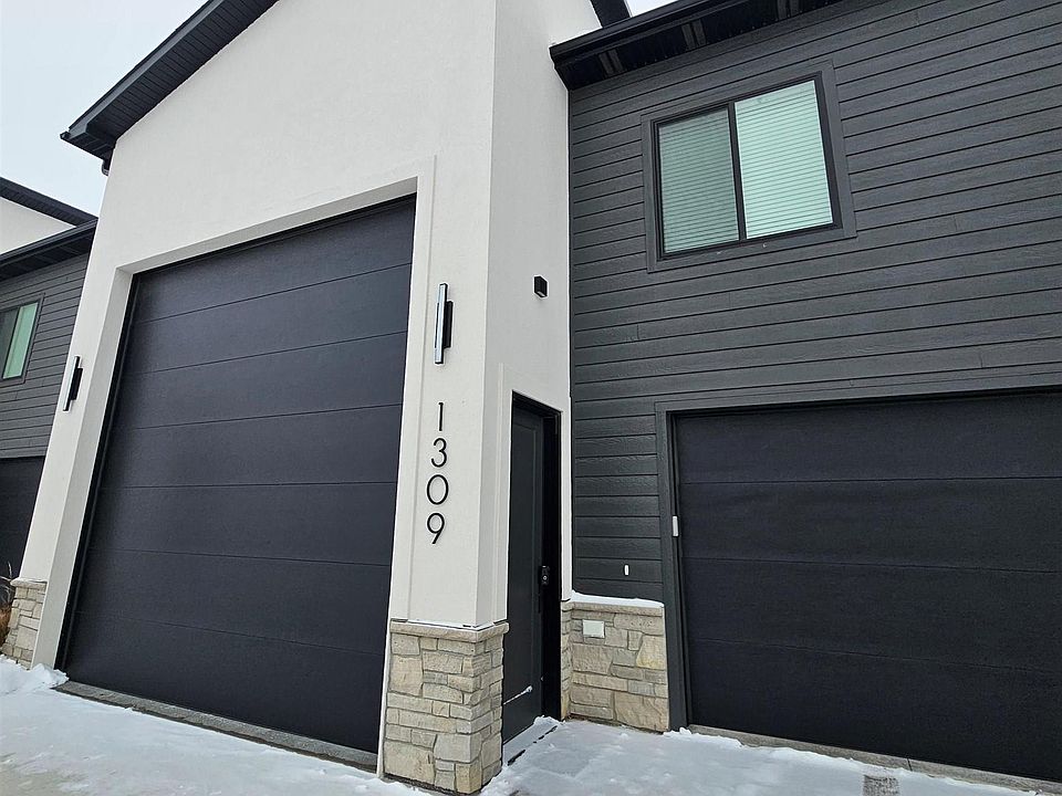 1st image of 1309 Quiniela Dr