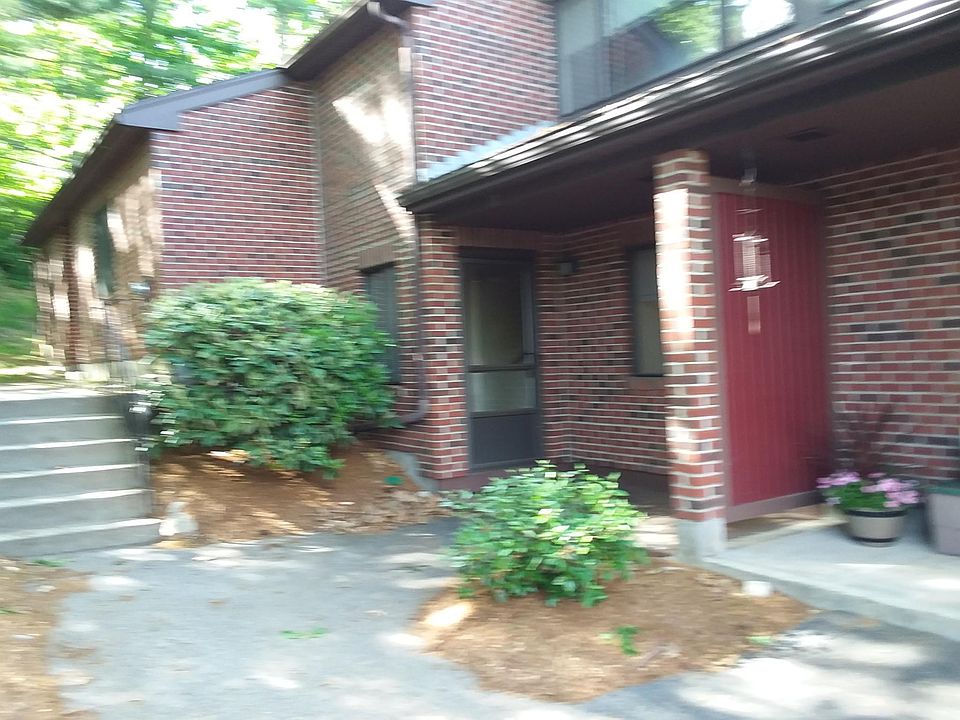 1st image of 38 Highwood Dr