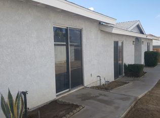 6348 Hermosa Ave APT 4, Yucca Valley, CA 92284