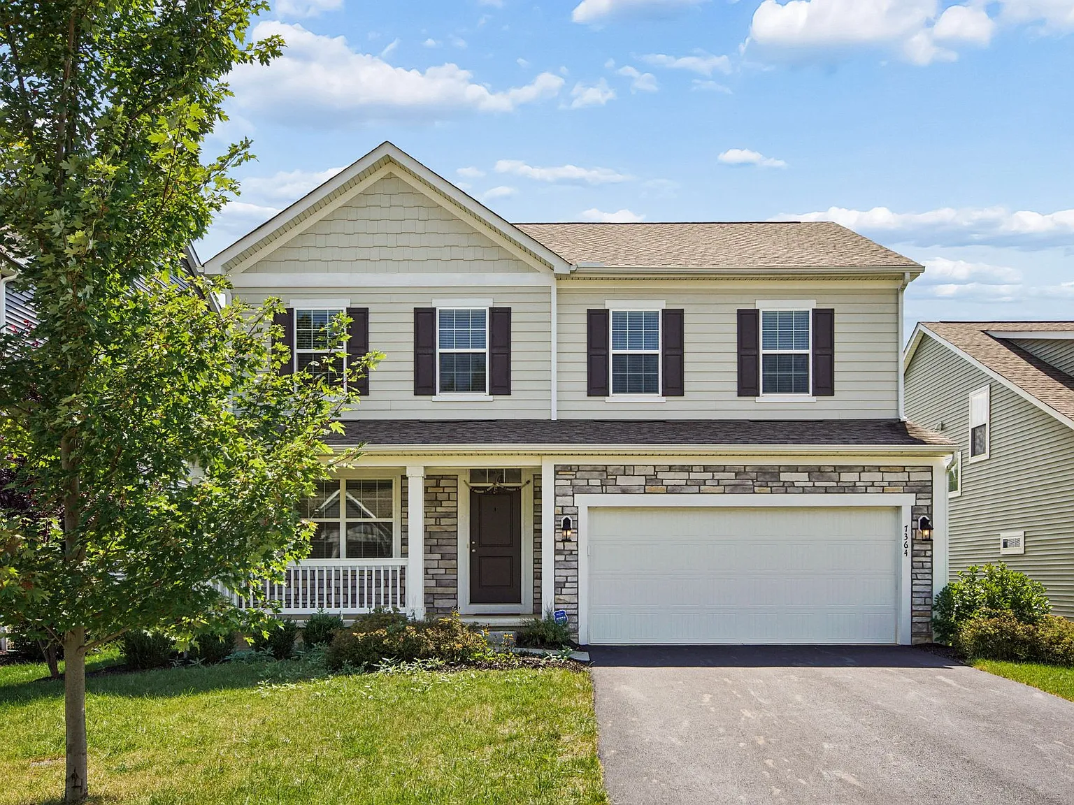 4 bed, 2.5 bath, 3000 sqft, $2,899 — Photo 4