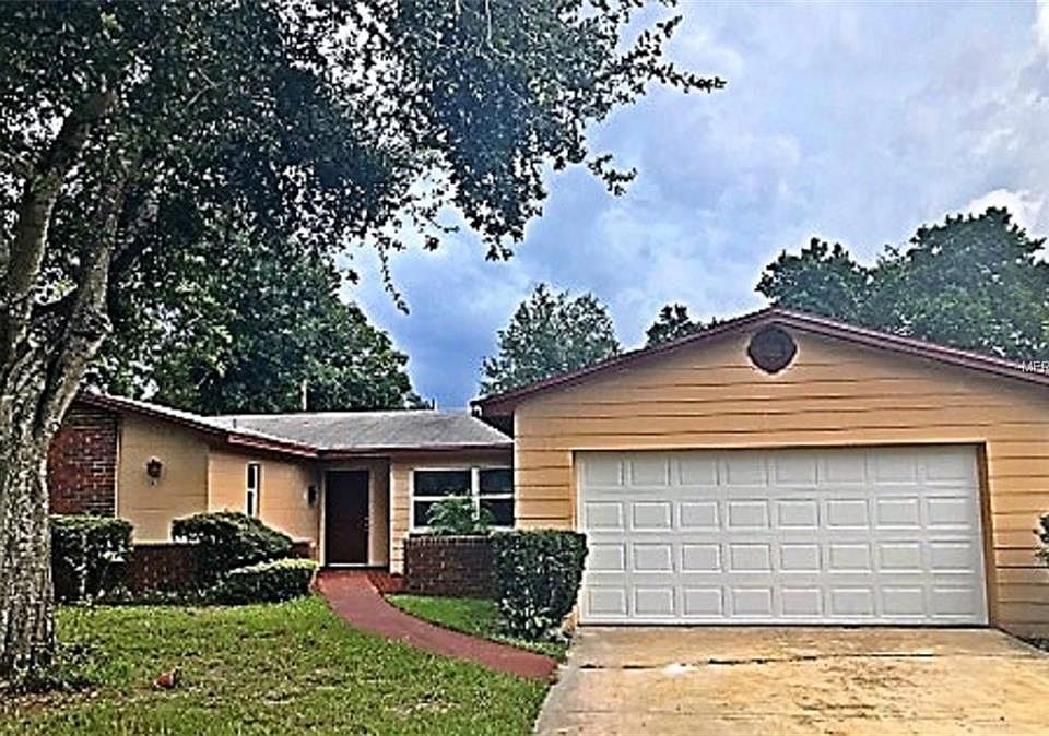 1st image of 2209 Seely Dr