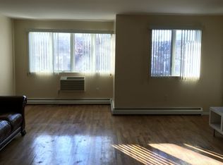 119 E 4th St #3A, Brooklyn, NY 11218