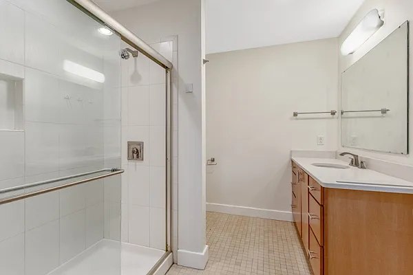 333 S Salina St #1 — Photo 21