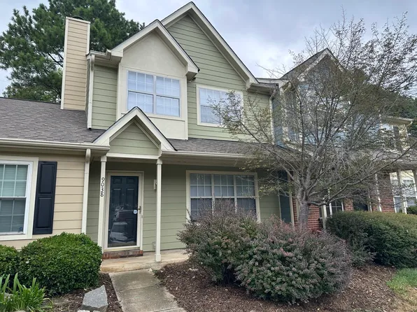 9038 Four Mile Creek Rd, Charlotte, NC 28277