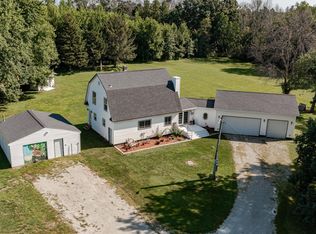 15680 640th St, Dodge Center, MN 55927