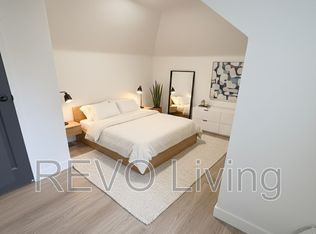 62 Triller Ave #305, Toronto, ON M6R 2H8