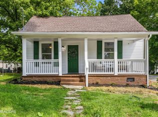 1609 Berry Rd, Knoxville, TN 37920