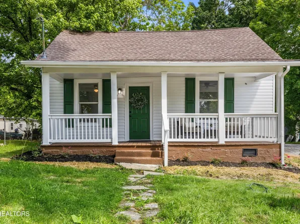 1609 Berry Rd, Knoxville, TN 37920