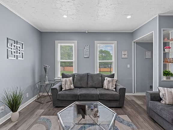5th image of 126 W Garfield Ave