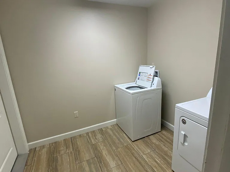 2116 Iron Eagle Ct — Photo 9