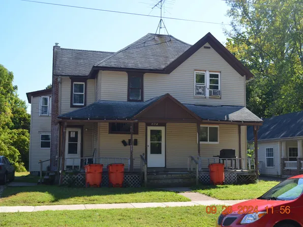 561 Heck Ct, Benton Harbor, MI 49022