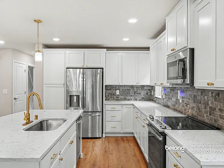 3204 SW Holly St — Photo 5
