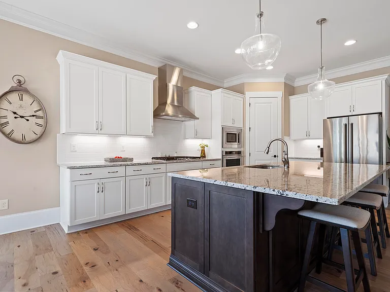 1020 Turnberry Cir — Photo 16
