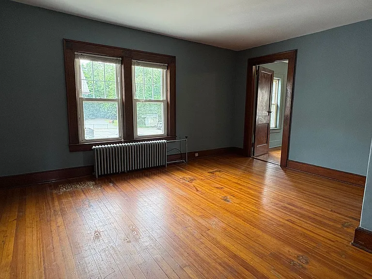 328 Main St - Red Pod — Photo 14