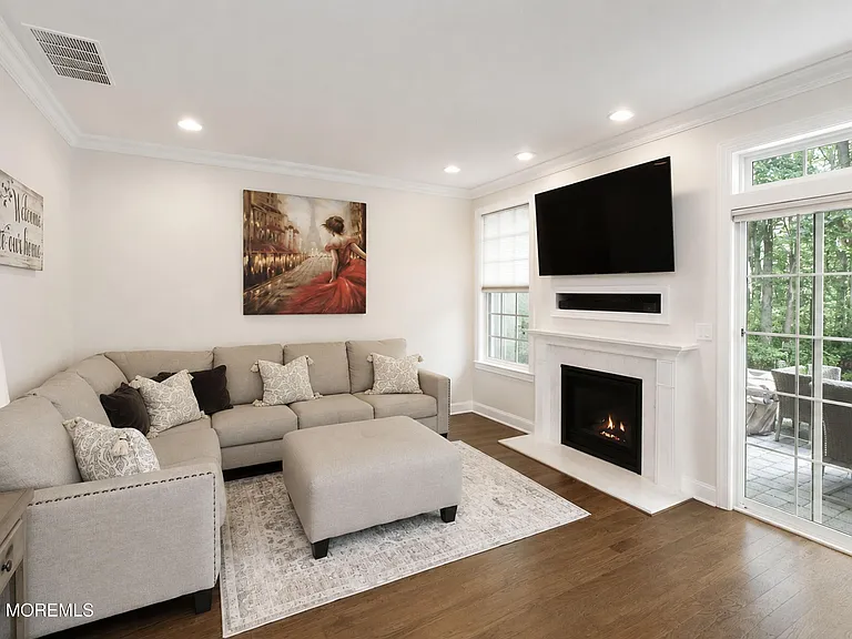 183 Shinnecock Dr — Photo 31
