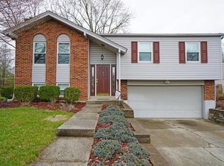 1318 Yellowglen Dr, Cincinnati, OH 45255