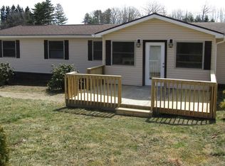 130 Stone Ave, Daniels, WV 25832