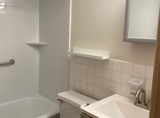 115 S Rocky River Dr APT 208, Berea, OH 44017