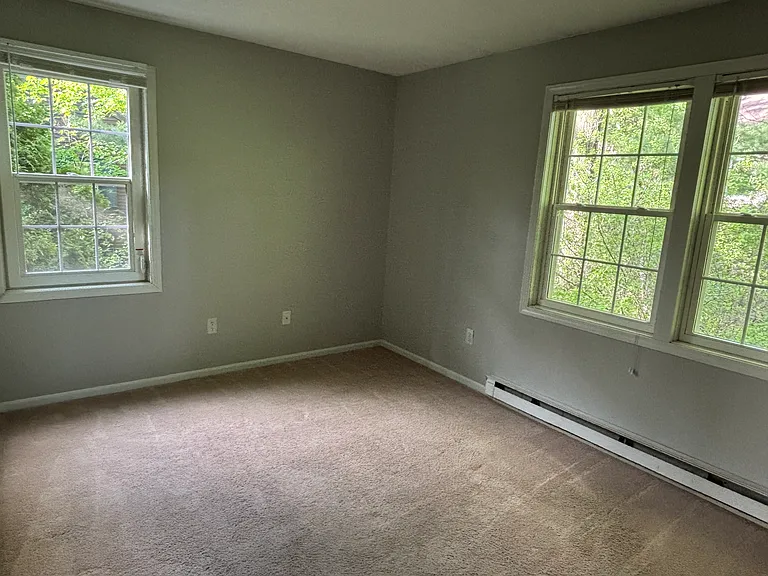 243 Twin Oaks Ter — Photo 29