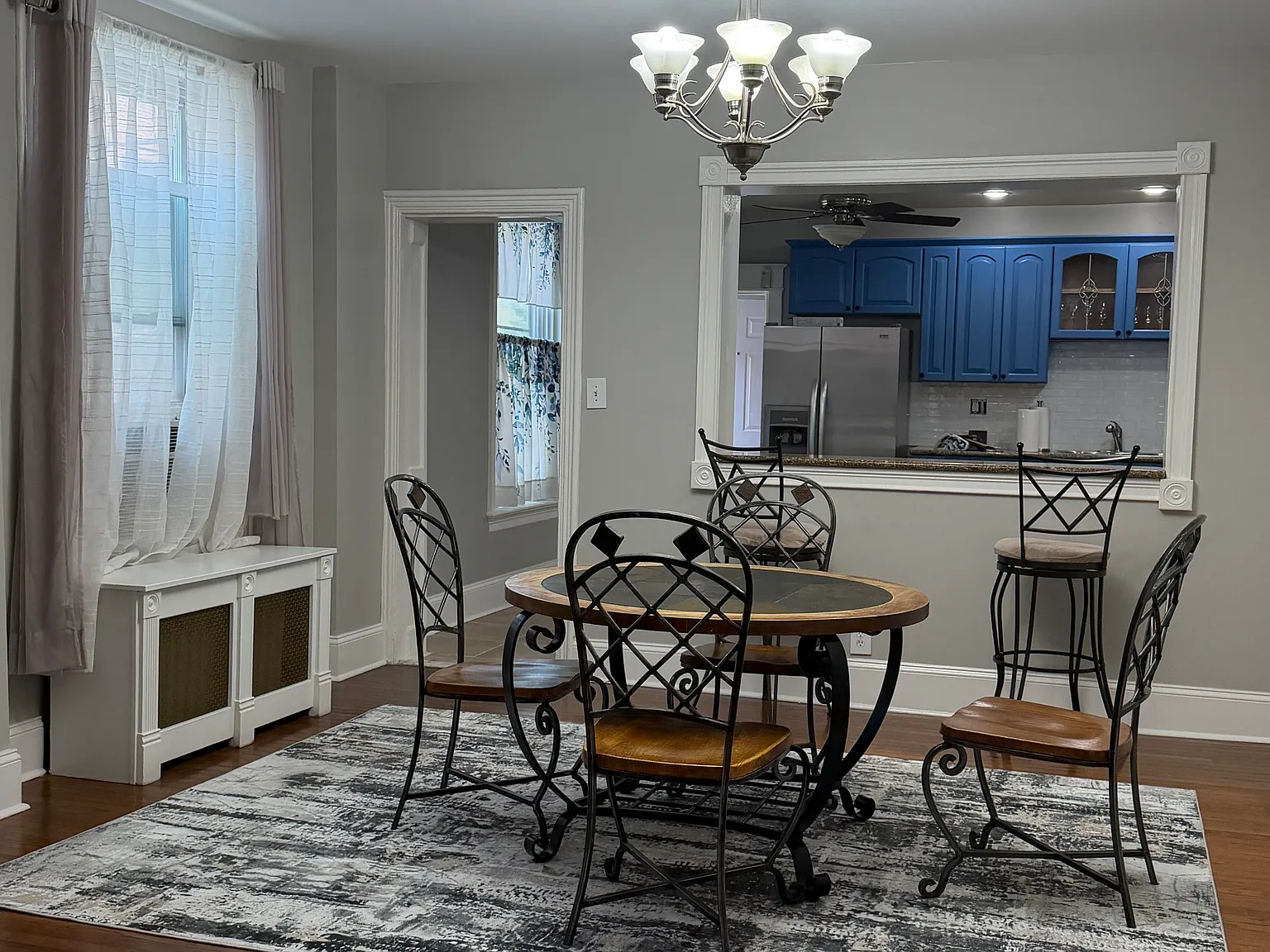 2 bed, $1,800 — Photo 4