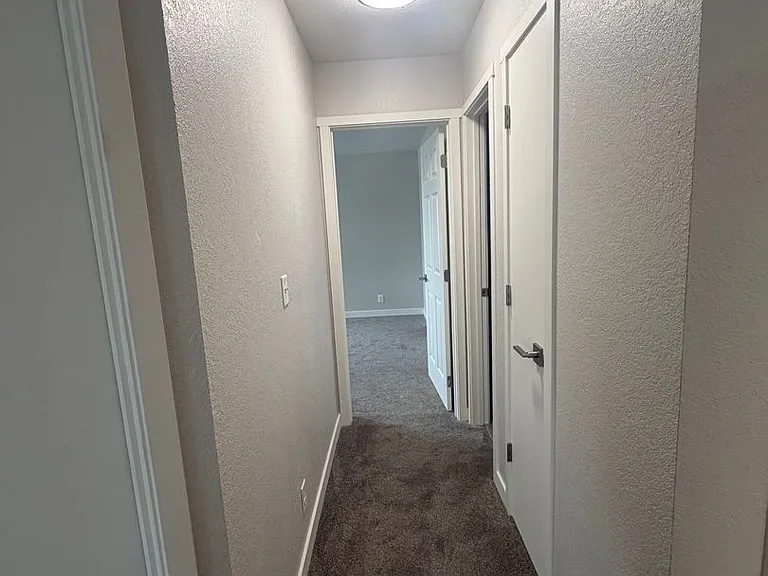 5664-5666 Glenridge Way #5668 — Photo 20