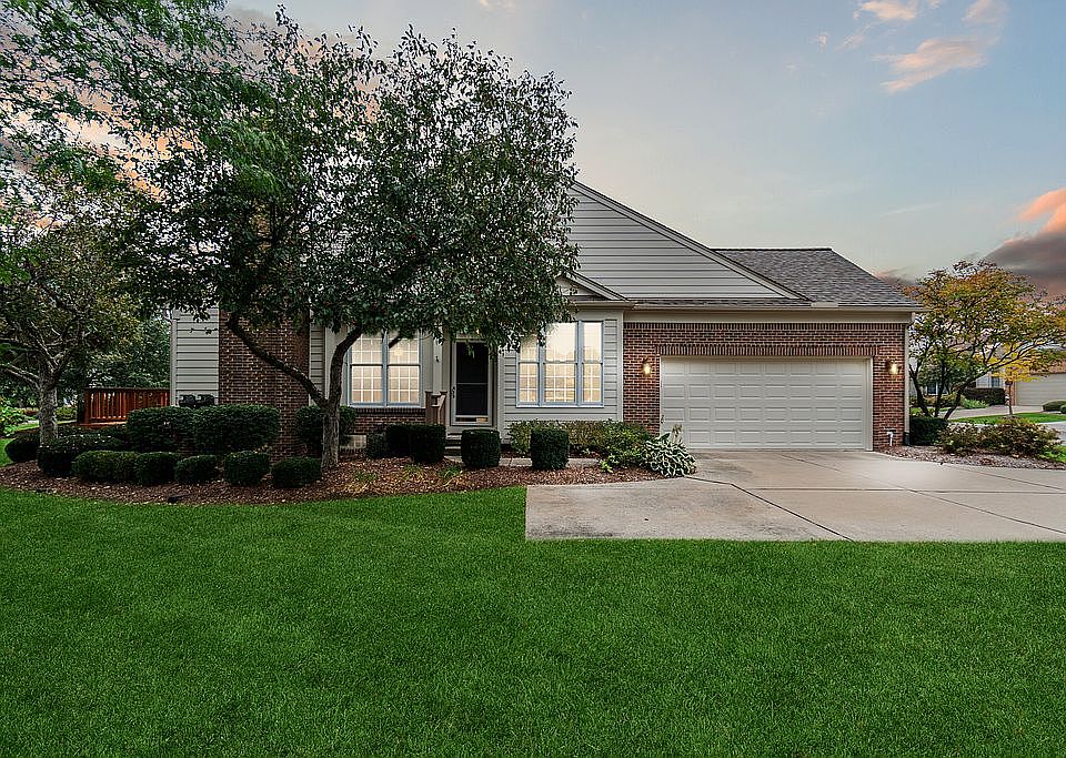 1st image of 39443 Edgewater Dr #146