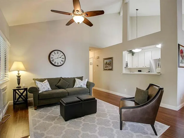 1412 Alma Way — Photo 6
