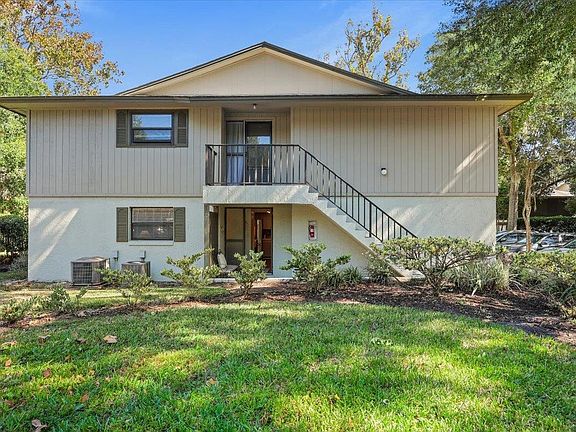2nd image of 1 Castania Ct
