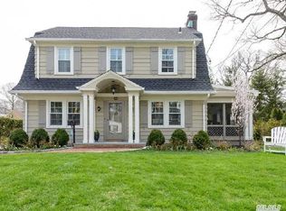 188 Ryder Rd, Manhasset, NY 11030