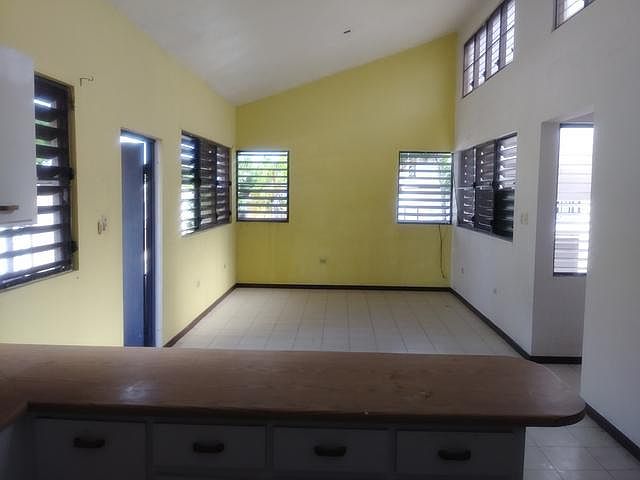 2nd image of 5 Calle A