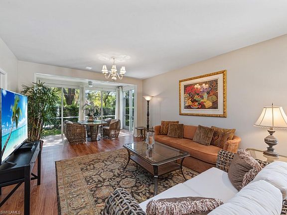 4th image of 683 Wiggins Lake Dr APT 102