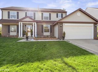 56 Magnolia Dr, Streamwood, IL 60107