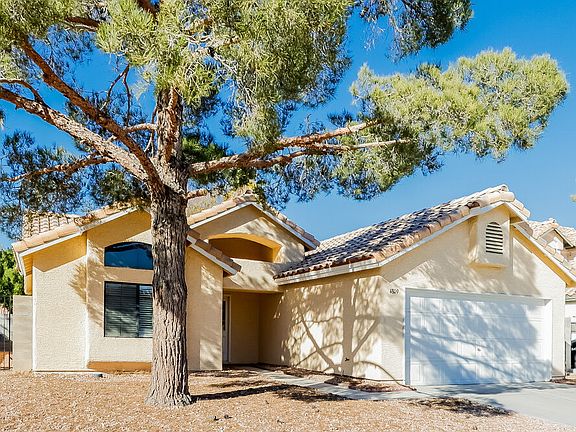 3rd image of 4809 Pinon Dr