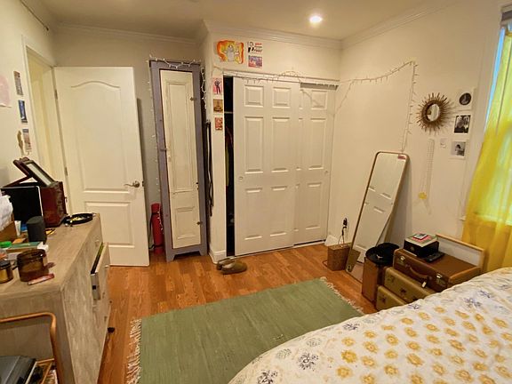 3rd image of 3008 20th Ave #B