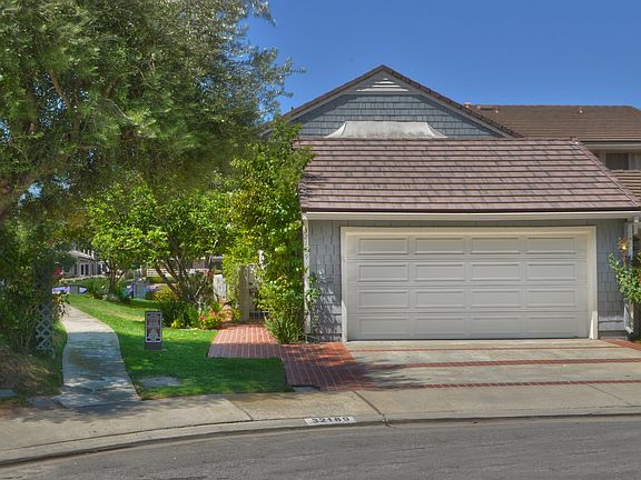 2nd image of 32189 Sailview Ln