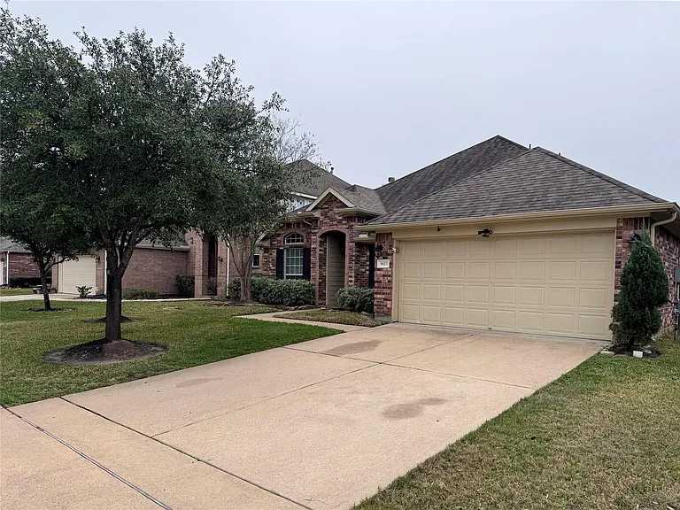 9023 Kinnel Ln — Photo 3