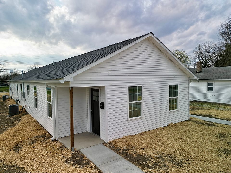 1st image of 836 Maple St #A