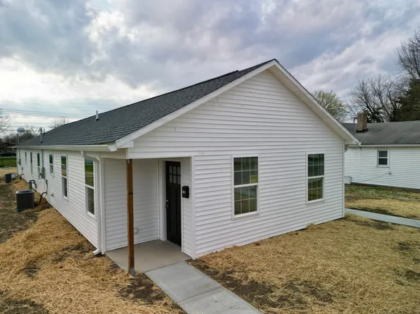 836 Maple St #A, Tipton, IN 46072