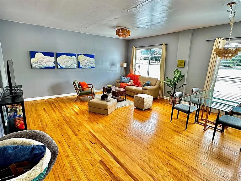 1200 Euclid Ave #302 — Photo 12