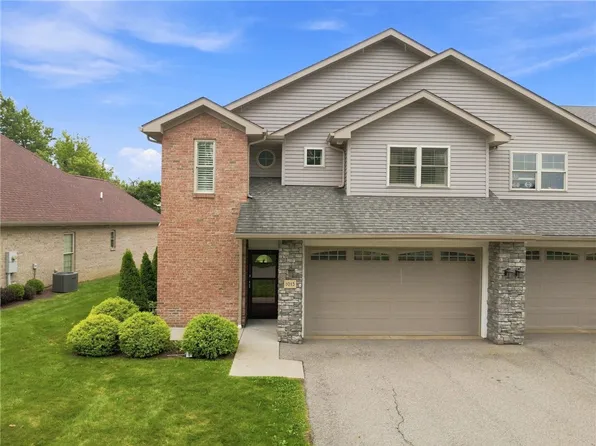 1013 Westwood Ln, West Mifflin, PA 15122