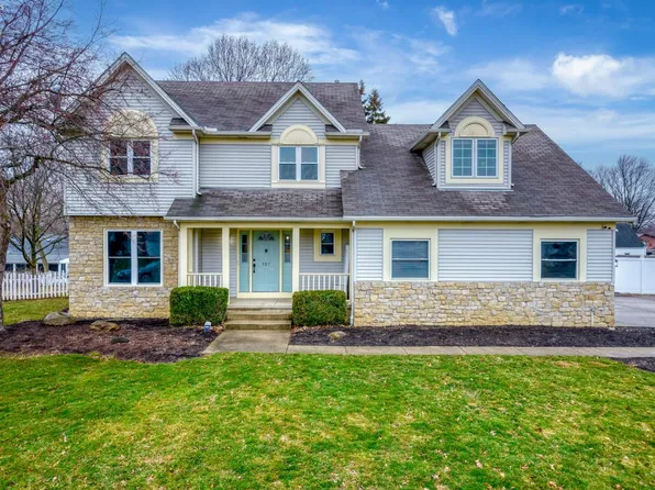 107 Keswick Ct, Amherst, OH 44001